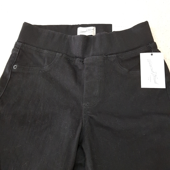 NWT UNIVERSAL THREAD Skinny Legs Black Denim Pull On Jegging Jeans Pants 0 25 - Picture 2 of 9